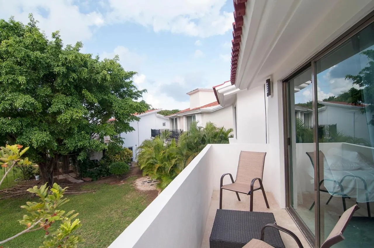 Villa La Paz Playa del Carmen Mexikó